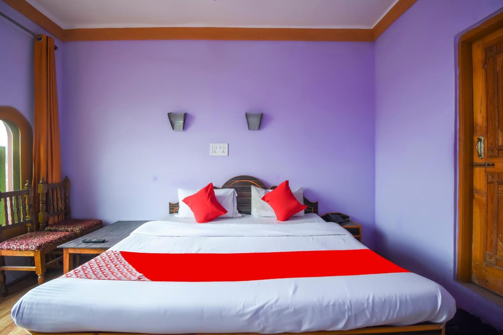 Oyo Hotel New Divine Kashmir Durgjan Exterior foto